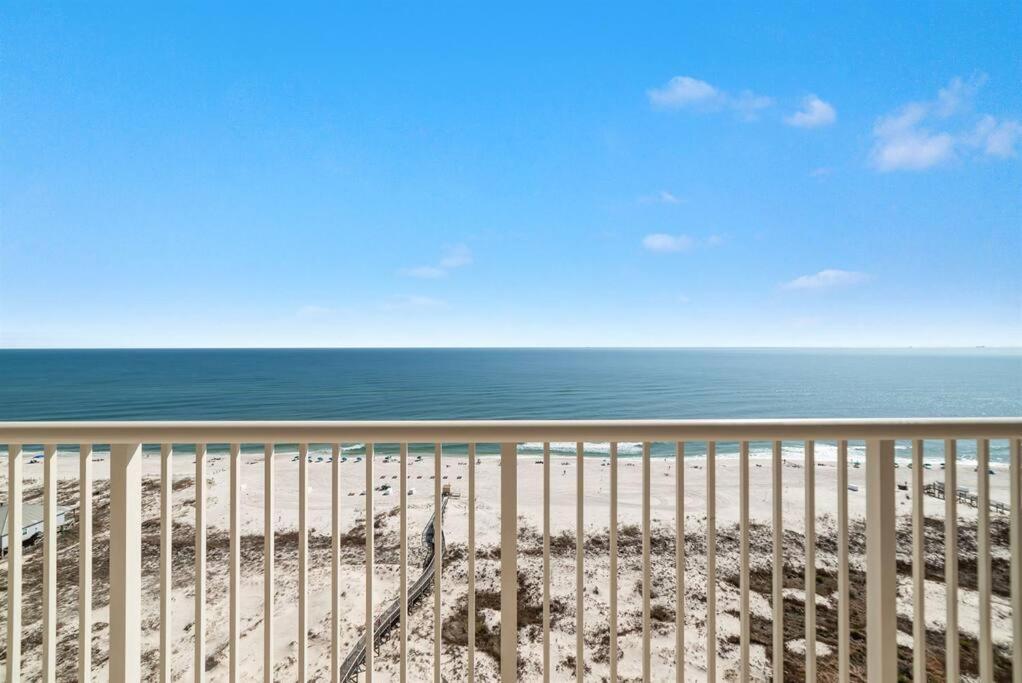 גולף שורז Beach Club B1703 ~ Beachfront 17Th Floor ~ Phenomenal Beach/Gulf View! מראה חיצוני תמונה
