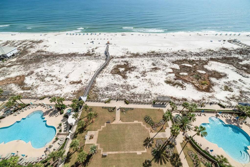 גולף שורז Beach Club B1703 ~ Beachfront 17Th Floor ~ Phenomenal Beach/Gulf View! מראה חיצוני תמונה